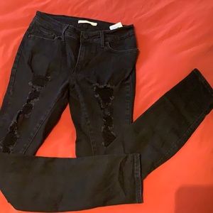 Levi’s 711 Destructed Skinny Jeans